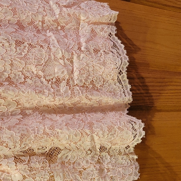 Beautiful dress - Picture 7 of 7